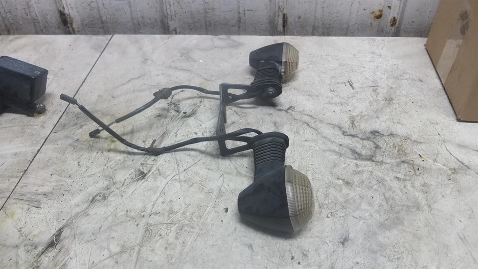 07 piscas-piscas traseiros Suzuki GSF1250 GSF 1250 S Bandit - Imagem 4 de 4