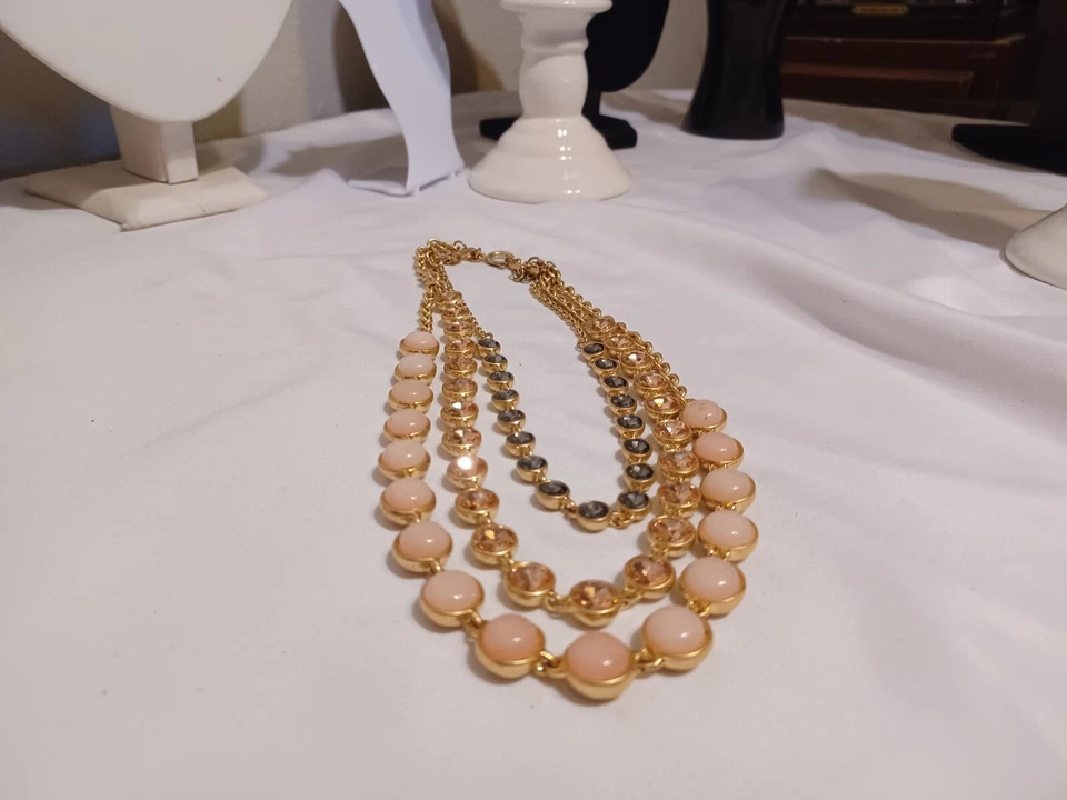 Impresionantemente hermoso estrás de 3 hilos Ann Taylor firmado de colección con rosa... Foto 2 de 4