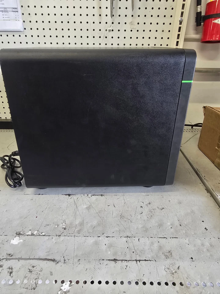 Mackie CR8S-XBT Creative 8" Multimedia Subwoofer With Bluetooth - Image 4 of 4