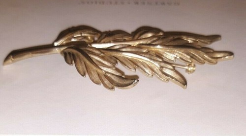 Collectible Vintage "Kramer" Leaf Pin Brooch Goldtone Intricate Mid Century - Picture 8 of 8