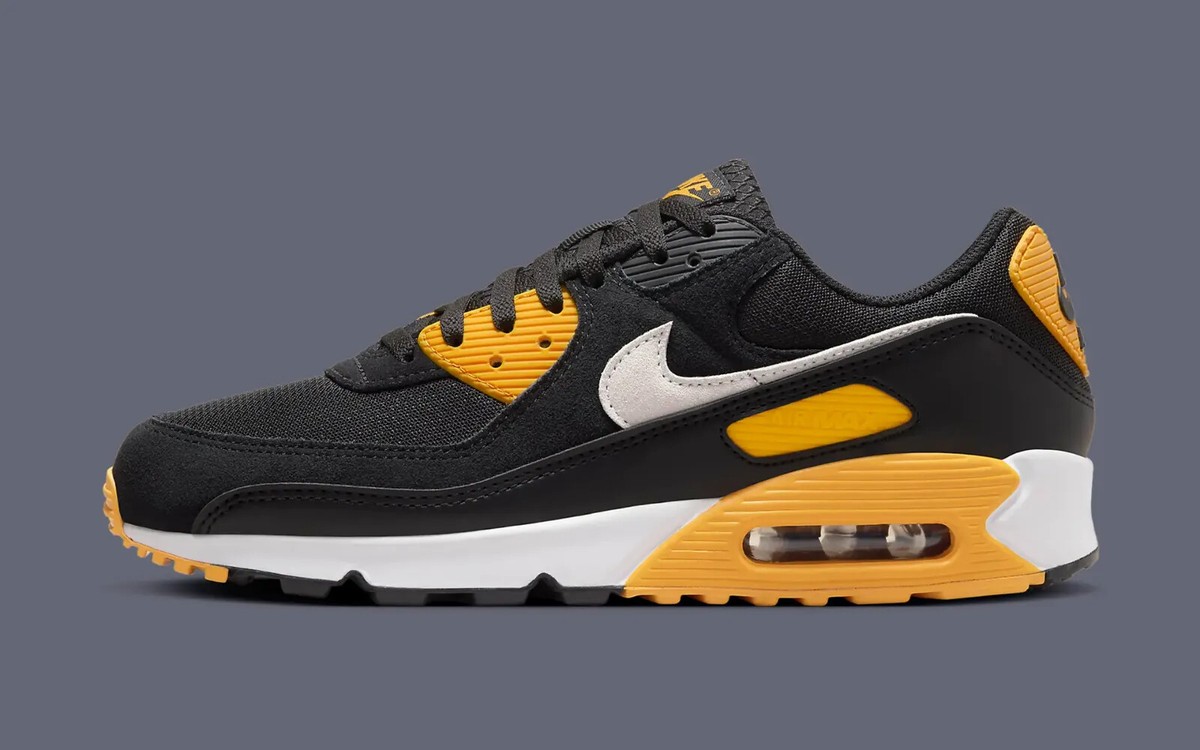 Nike Air Max 90 Shoes Black White Gold 
