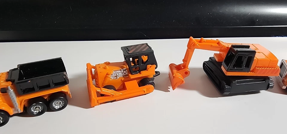 1987 MICRO MACHINES “Construction Set" of 6 - Image 4 of 4