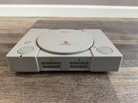 Sony PS1 PlayStation Console Bundle SCPH-7501 w/ Controller And Cables + Game