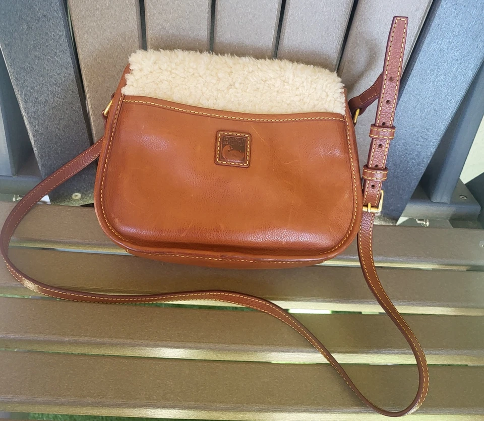 SAMPLE BAG!   Dooney Bourke Florentine Leather Shearling Crossbody w/ Dust Cover - Image 3 of 4