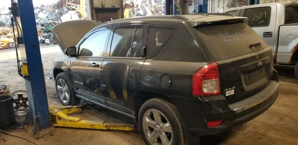 乘客前座桶手动无气囊适合 09-14 COMPASS 2113357 — 第 3/4 张图片