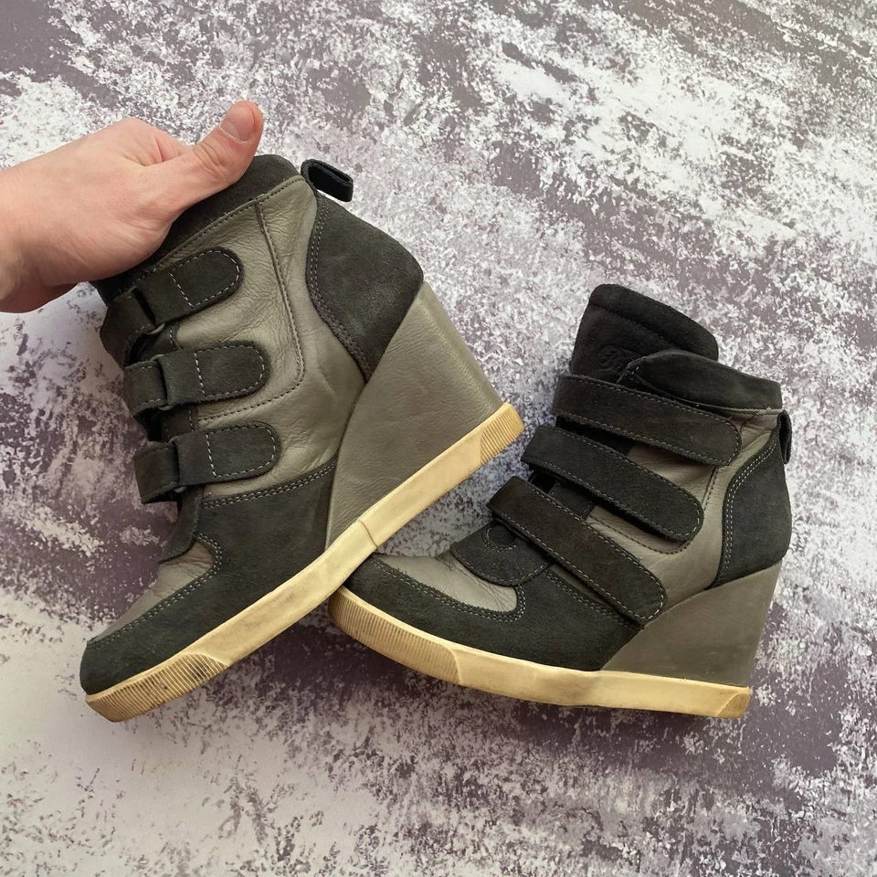 Zapatilla deportiva de cuña oculta estilo Isabel Marant Foto 2 de 4