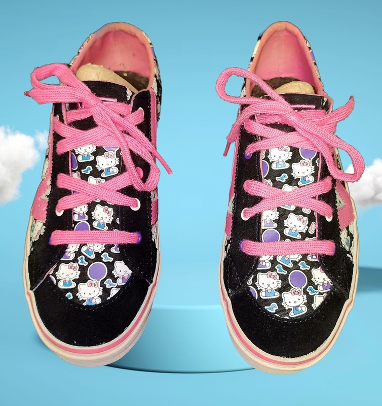 Womens Adult Hello Kitty Vans Sneakers Size 6?