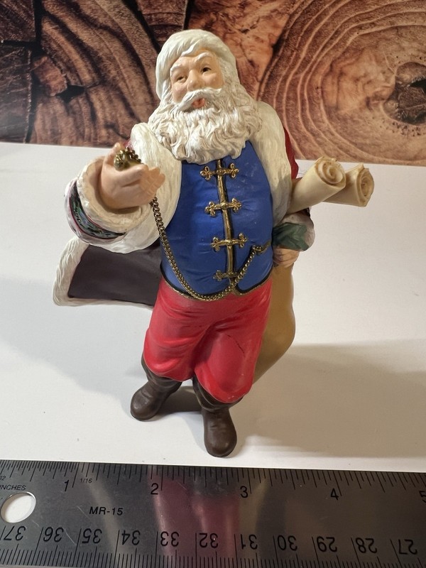 Vintage Hallmark Keepsake Christmas Ornament QXI5395 Santa