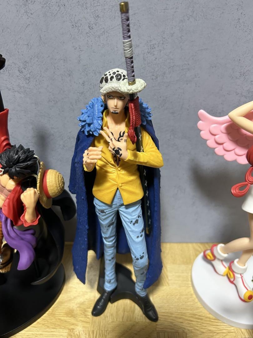 ワンピース フィギュア TRAFALGAR.LAW SHANKS 6体セット ONE PIECE Figure lot set 6 Luffy Shanks Uta Marco Trafalgar