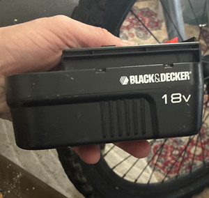 BLACK+DECKER HPB18 18V Slide Pack Li-Ion Replacement Battery Pack Black Used