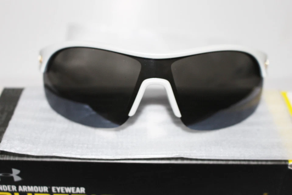 NOVO Óculos de Sol Under Armour MARBELLA SHIELD Cetim Pérola/Cinza Lente Multiflexiva