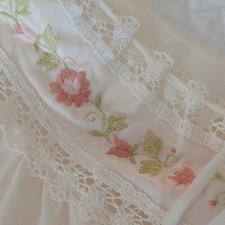 Lorraine vintage nylon Nightgown Embroidered Lace Collar S