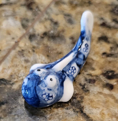 Mutsugorou (Blue) Chopsticks Rest