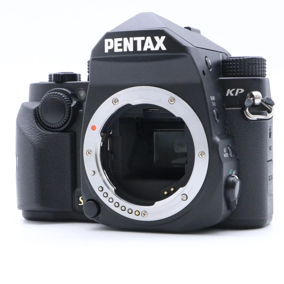 Pentax KP schwarz DSLR Kamera Body Shuttercount 11642 [Near Mint] #6342 - Bild 3 von 4