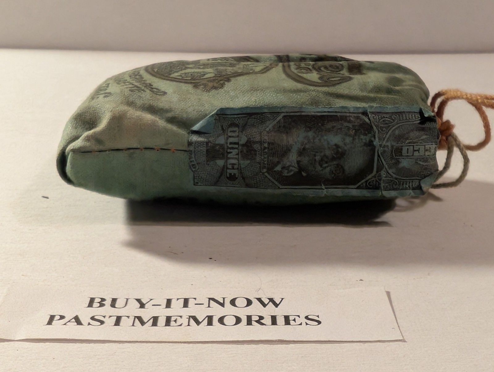 "PATTERSON'S TUXEDO" VINTAGE ADVERTISING SMOKING PIPE TOBACCO BAG