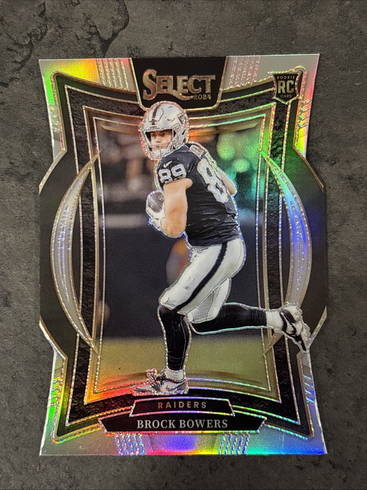 2024 Panini Select - Concourse Brock Bowers #31 Silver Prizm Die-Cut (RC)