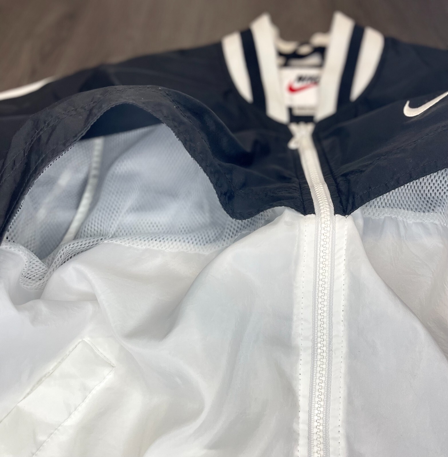 Vintage 90’s NIKE White Tag Windbreaker Shell Bomber Jacket UK8-10 image 5
