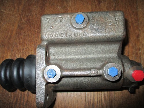 NAVISTAR 2530-00-422-9355 CYLINDER ASSEMBLY HYDRAULIC BRAKE MASTER 55070R91 - Picture 7 of 9