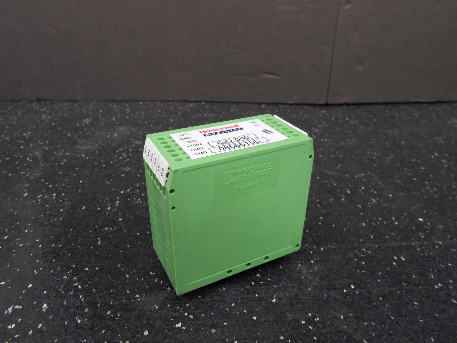 PHOENIX CONTACT DIN RAIL ENCLOSURE TYPE UEGM HONEYWELL MEASUREX ISO 040
