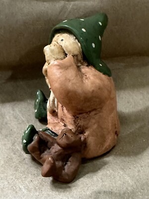 Gnomy's Friends Dreaming mini figurine by Annekabouke in gnomes