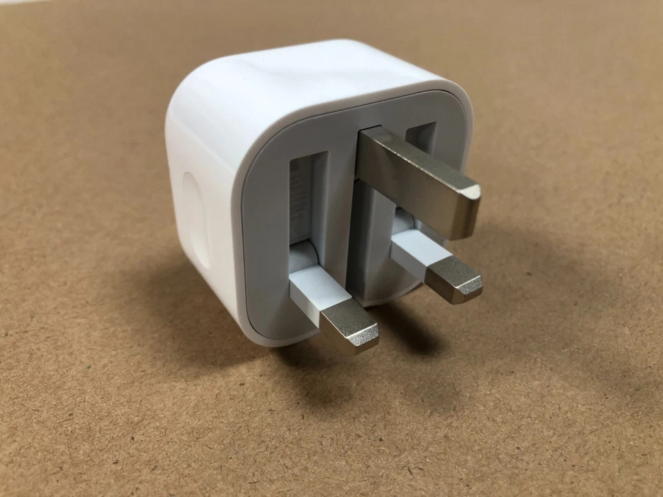 Apple iPhone USB C Plug Genuine Fast iPhone Charger 20W Power Adapter (A2344) - Image 4 of 4