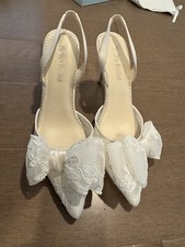 New Bella Belle Francesca Size 8 Lace Slingback Shoes With Bow