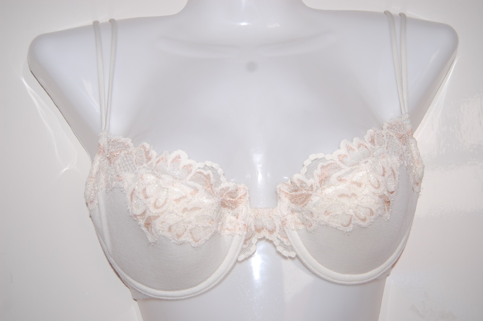 Donna Karan Intimates Underwired Padded Plunge Bra Ivory Mix Size UK 32D BNWT