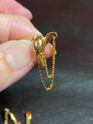 Vintage Clip On Dangle Earrings Goldtone Two Delicate Chains Hanging Great - Picture 12 of 24
