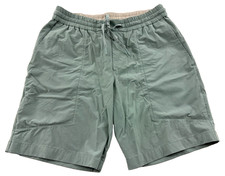 Lululemon Bowline Men's Sz. Medium 8" Green Performance Shorts