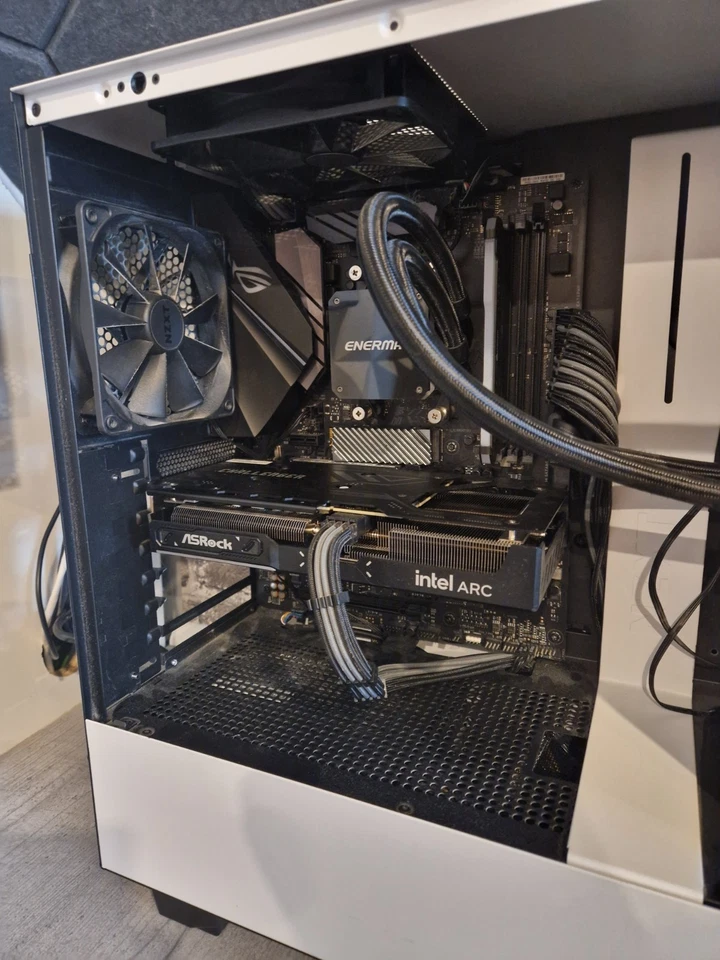 ASUS ROG Strix B450-F Gaming Mainboard, AMD Ryzen B450, AM4 Sockel, DDR4, M.2 - Bild 4 von 4