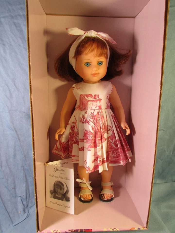 Jolie poupée  PetitCollin Marie Françoise  Modes  et Travaux dans sa boite 2004 - Photo 4/4
