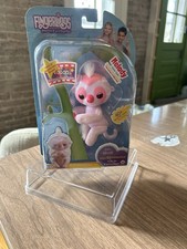 FINGERLINGS MELODY Glitter Baby Sloth 40 Sounds Loveable, Wearable Pet NEW 