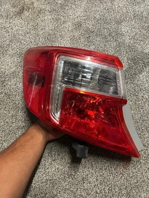 2012 Toyota Camry Tail Gate Lights - Image 1 of 4
