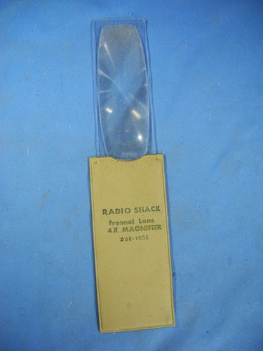 Radio Shack Magnifier Pocket Type 4X Fresnel Lens #68-1005 Thin Vintage