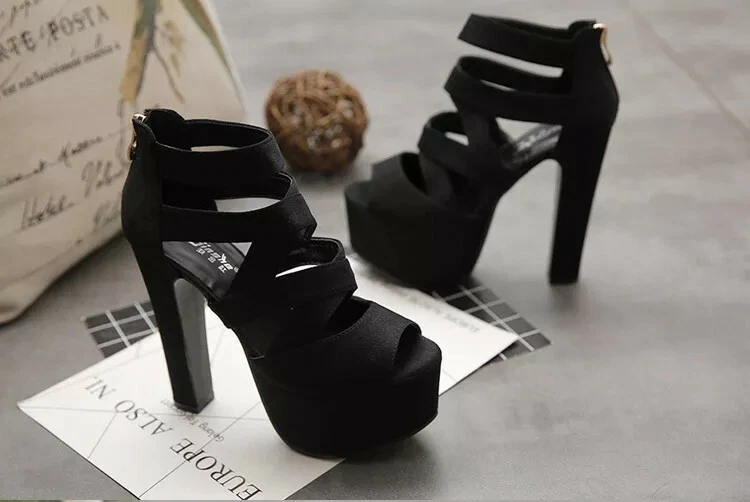 Sandalias de Moda Para Mujer Color Negro / Black High Heels Shoes - Image 2 of 4