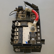 Battery Fuse Relay Box Junction Block For Chevy Equinox 1.5l 2018-2020 Assy