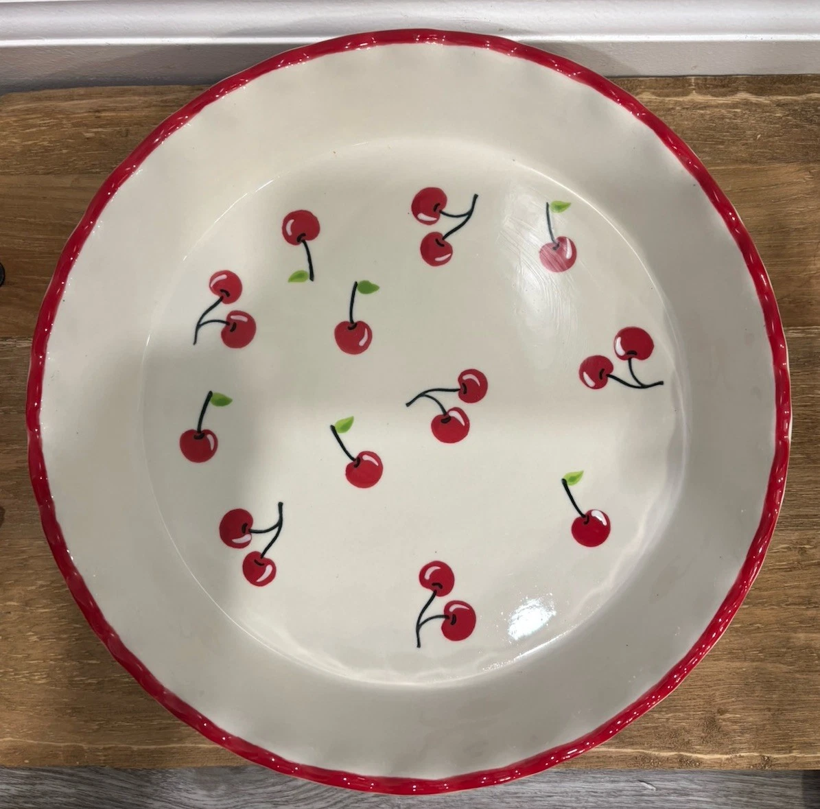 Potter's Studio Pie Pan Cherry Design Microwave/Oven/Dishwasher Safe