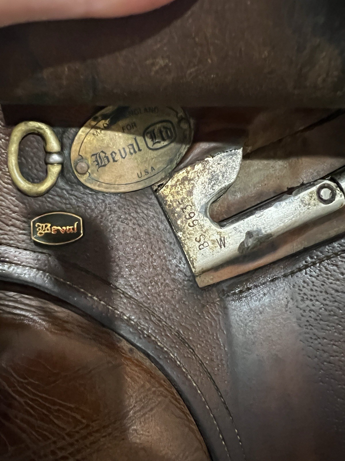 Beval LTD 2 English Jump Show Saddle, 17" Seat