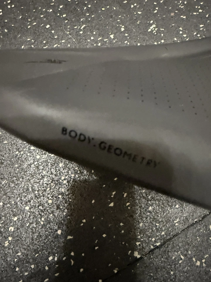 Sillín Specialized Power Comp negro 155 rieles sólidos despegue roubaix  Foto 3 de 4