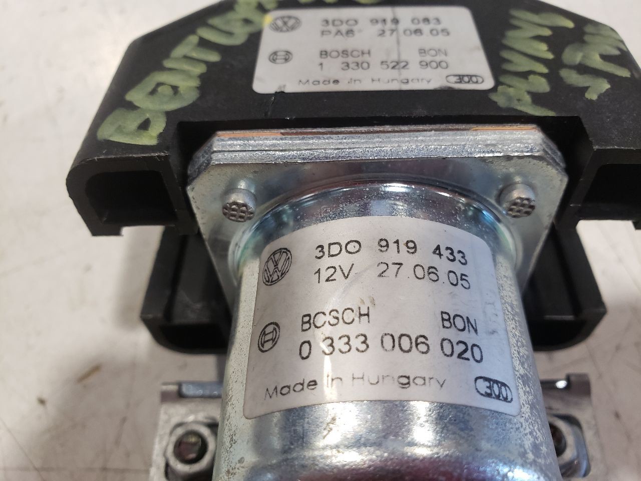 Battery Relay Module - 2006 Bentley Flying Spur Auto Sedan OEM 3D0919083  