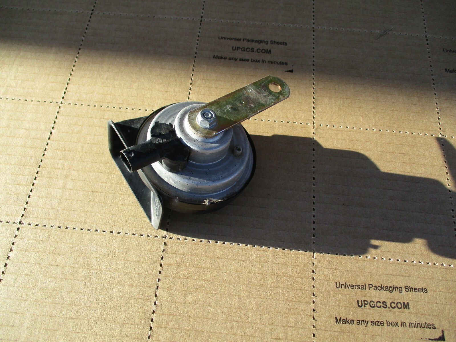 0055306 FIAMM Low Tone Signal Pitch Horn Am80s A046495 for sale  