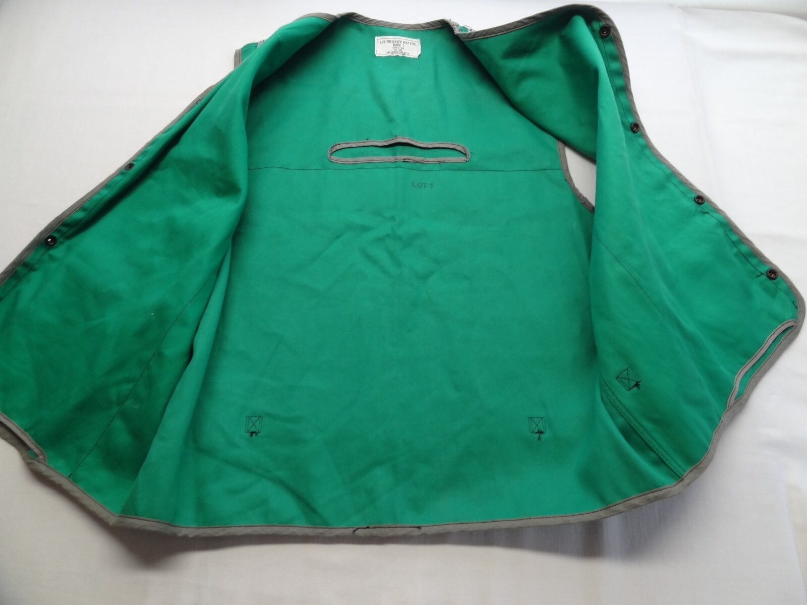 Life Preserver Vest Type Mark I L VTG Flight Deck Crew Green Deck 90s