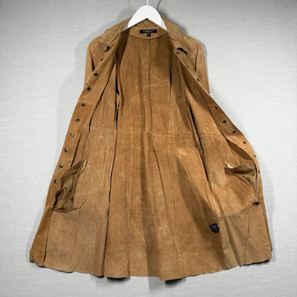 Chaqueta de gamuza Rampage para mujer grande Y2K con cinturón flecos botón cuero bolsillos largos Foto 3 de 4