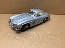 Burago 1954 Mercedes-Benz 300 SL 1/18 Diecast JAMES BOND CAR MADE IN ITALY