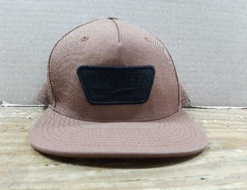 Vans off the wall snapback hat Full Logo. Rare!!!