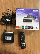 Netgear NTV300 NeoTV Streaming Media Player W/ Remote & power Adapter