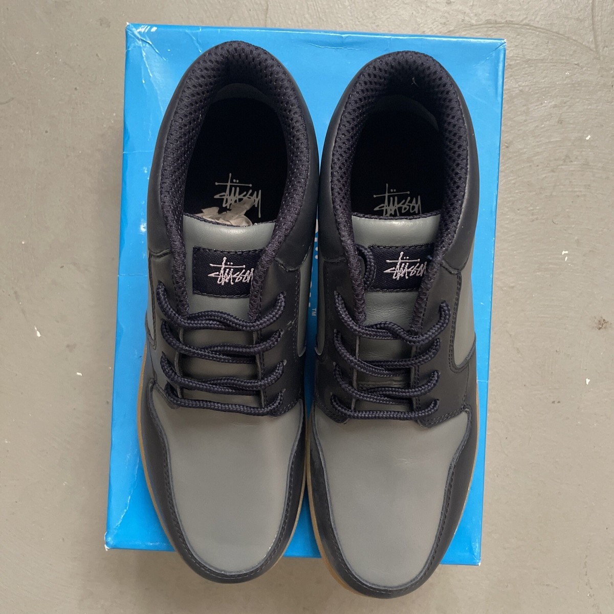 ステューシー　スエードブーツ　OLD STUSSY Stüssy x Dr. Martens Go to Work on Archival 2295 Boot