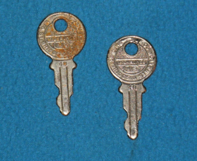 Vintage Pair of Car Automobile Ignition Keys marked BASCO Briggs Stratton #40