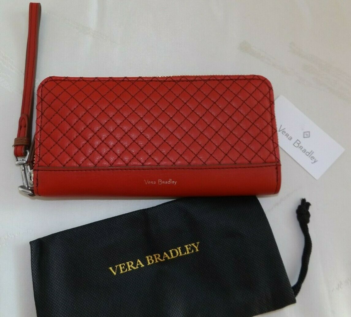 VERA BRADLEY Leather RFID Carry All Accordion Wristlet Cardinal Red