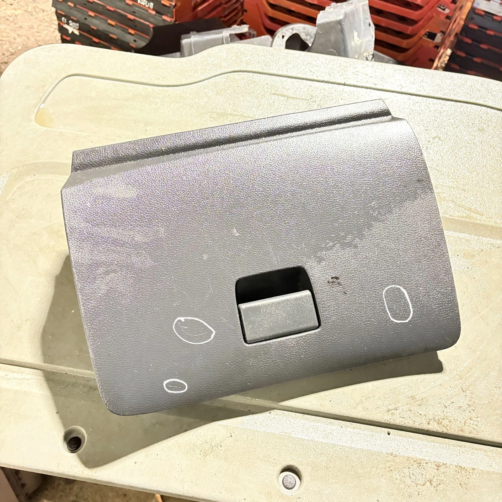 Nissan Pulsar glove compartment actual condition